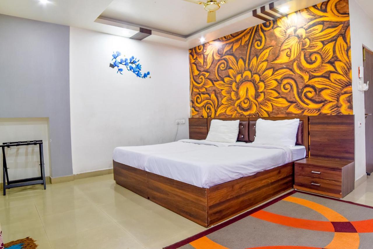 FabHotel IR Luxaria - Fully Vaccinated Staff Guwahati Esterno foto