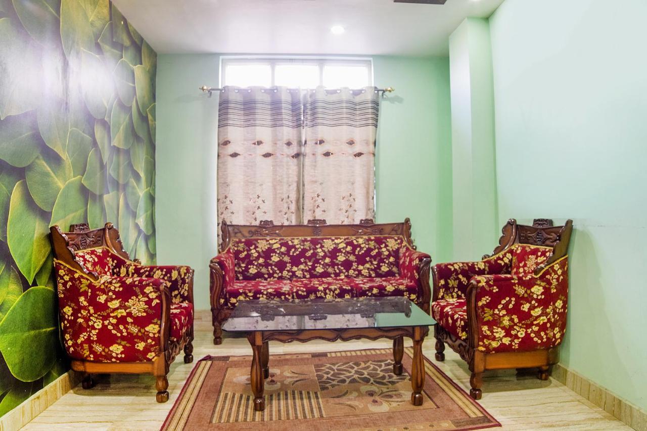 FabHotel IR Luxaria - Fully Vaccinated Staff Guwahati Esterno foto